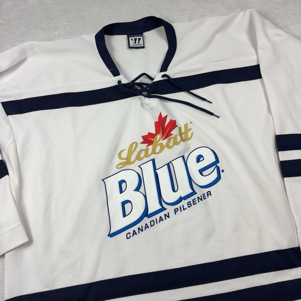 Labatt Blue Jersey UNK Mens XL White Hockey Pullover Lace Neck Canadian Pilsener